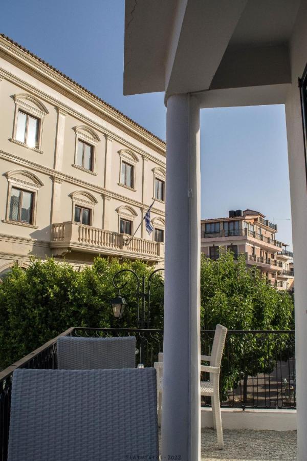 Platyforos, In City Central Of Zakynthos Bagian luar foto